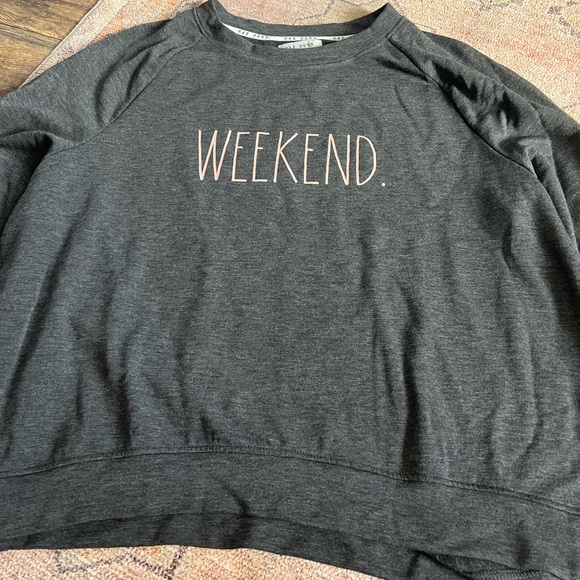 NWT Rae Dunn size 2x WEEKEND sweatshirt - Picture 1 of 5